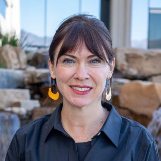 Stephanie team-member-1