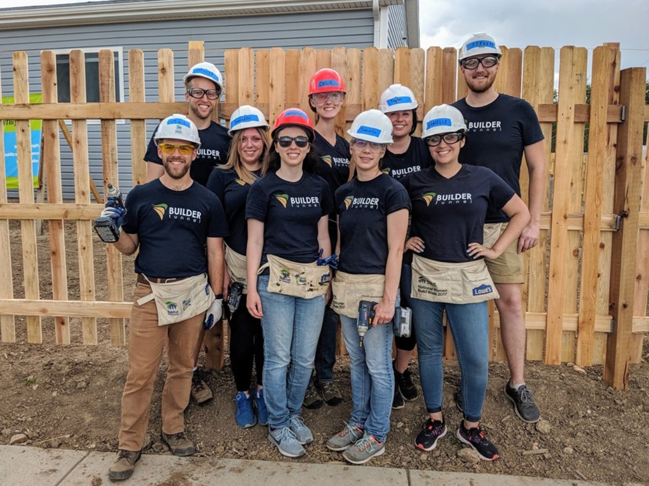 Group Volunteering 3